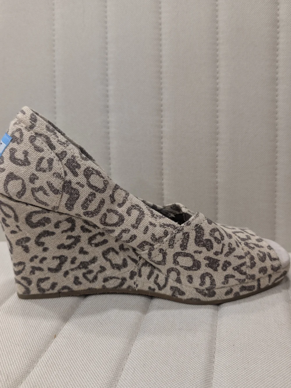 TOMS Women's Leopard Print Peep-Toe Wedge - Neutral